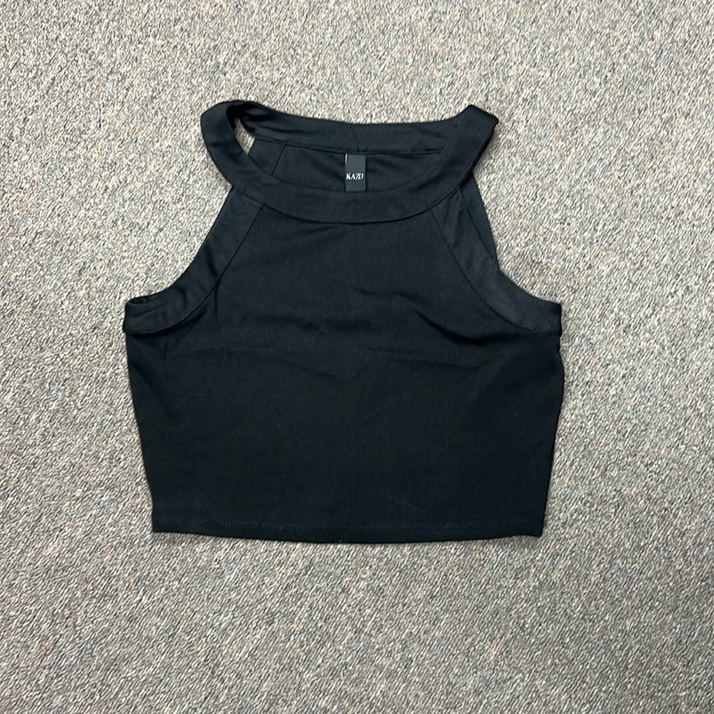 Kazo black crop top
